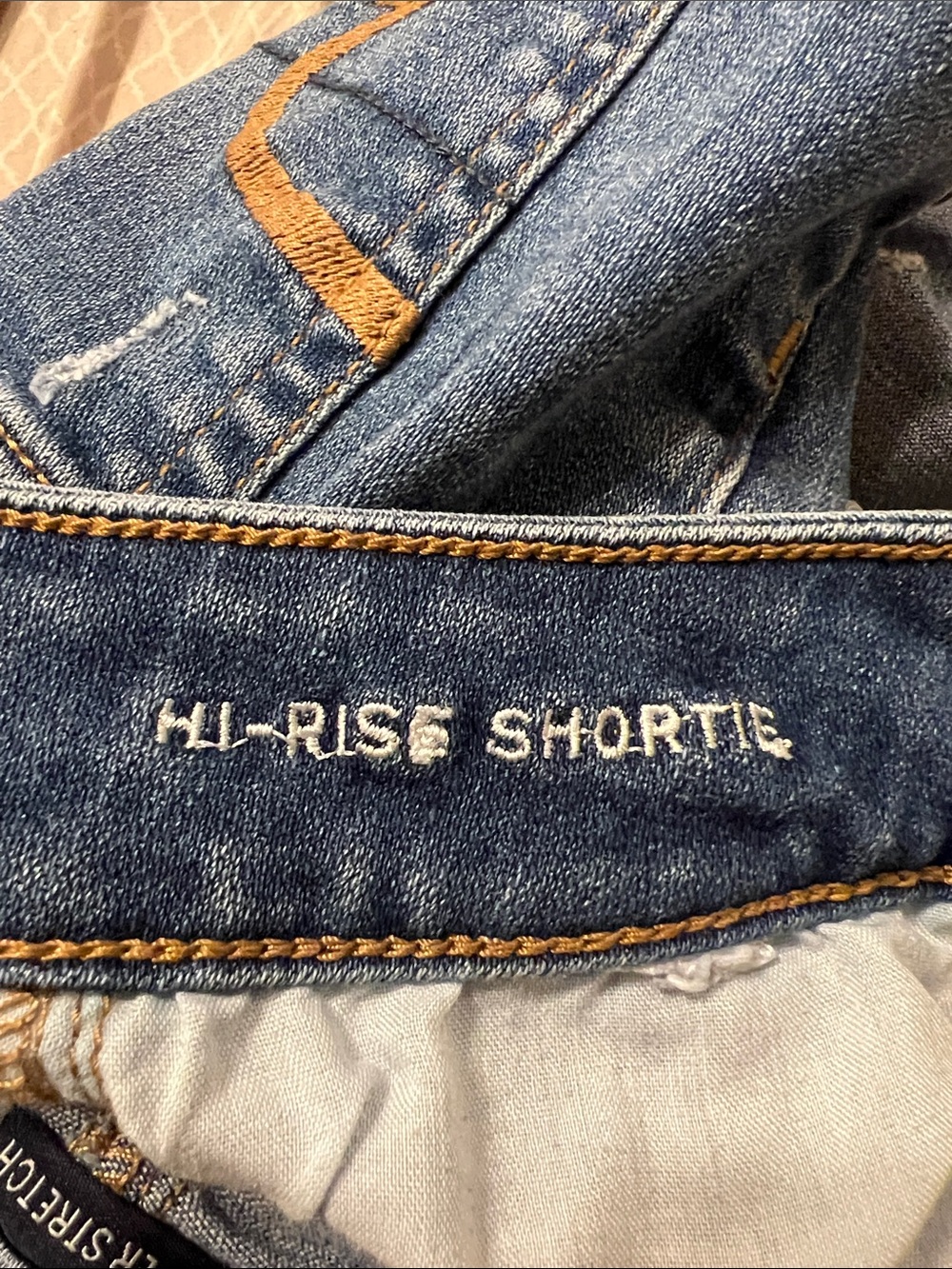 American Eagle Outfitters Women’s Medium Blue Distressed Rolled-Hem Jean Shorts - Picture 5 of 5
